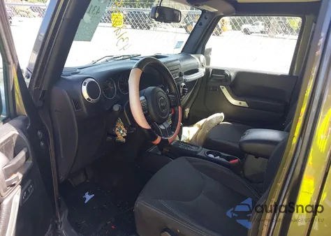 2018 Jeep Wrangler Jk Unlimited Sahara 4X4 from USA, damaged, VIN 1C4BJWEG8JL937581